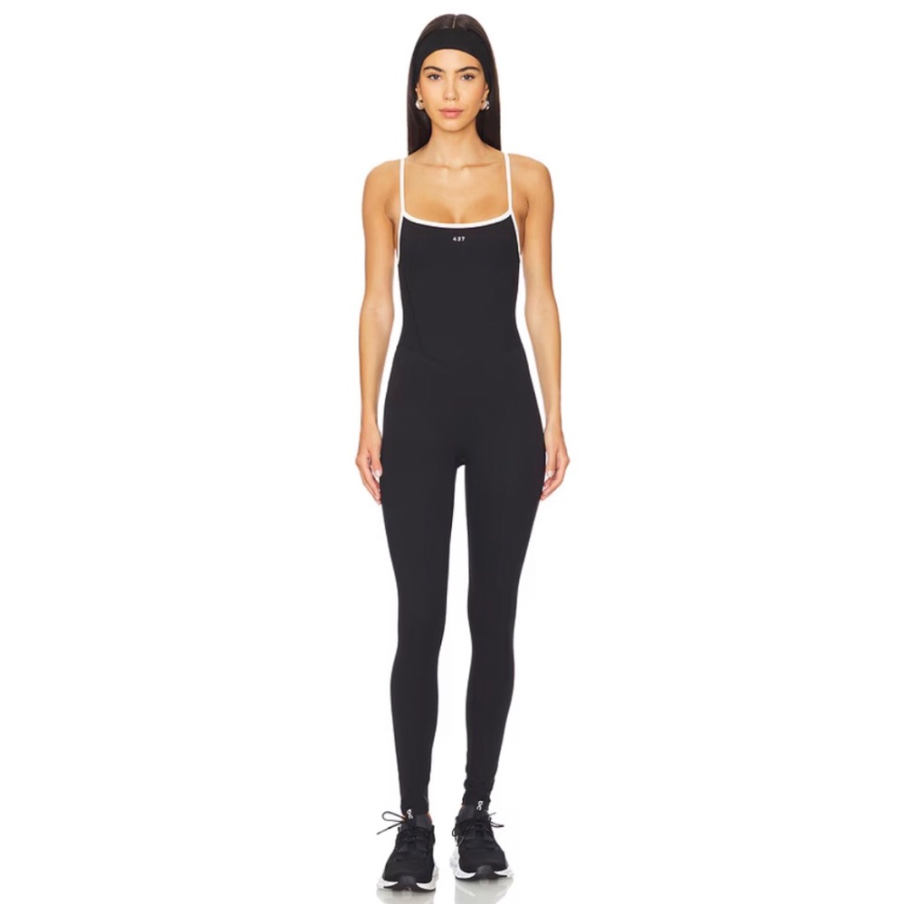 437 The One Piece in Black & Creme XS